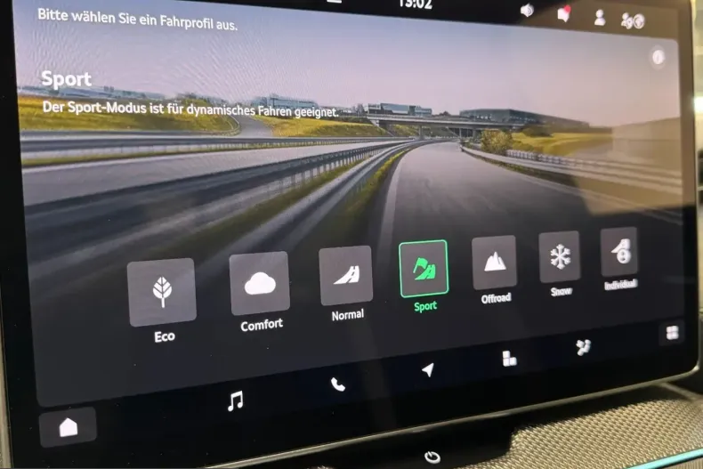 Skoda Kodiaq din 2025 cu 25.224 km - oferta SKO258837 - foto 41