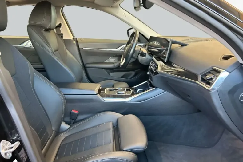 BMW i4 (Seria 4) din 2023 cu 59.631 km - oferta BMW258841 - foto 11