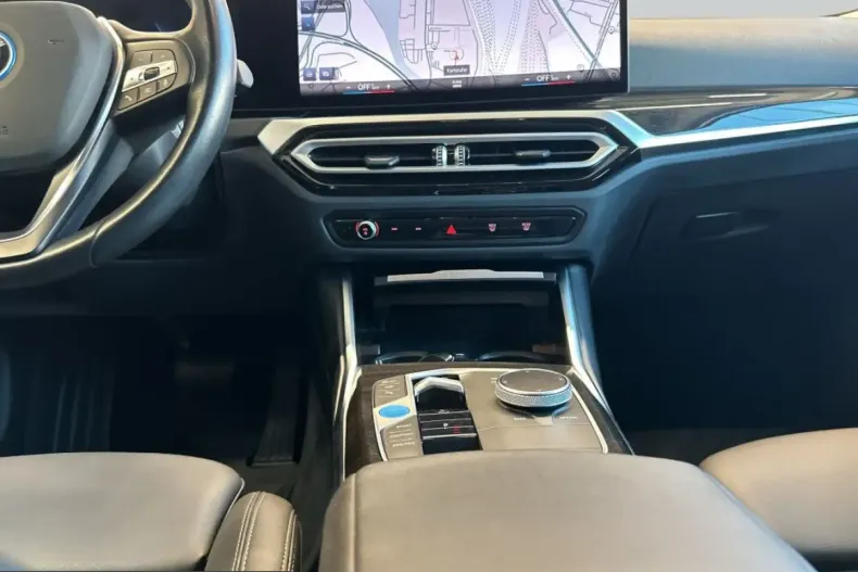 BMW i4 (Seria 4) din 2023 cu 59.631 km - oferta BMW258841 - foto 13