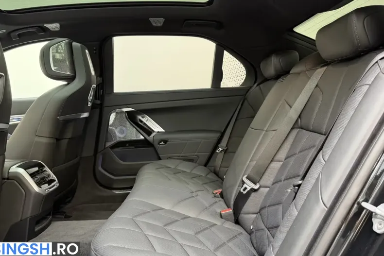 BMW M760 (Seria 7) din 2026 cu 6.200 km - oferta BMW258842 - foto 8