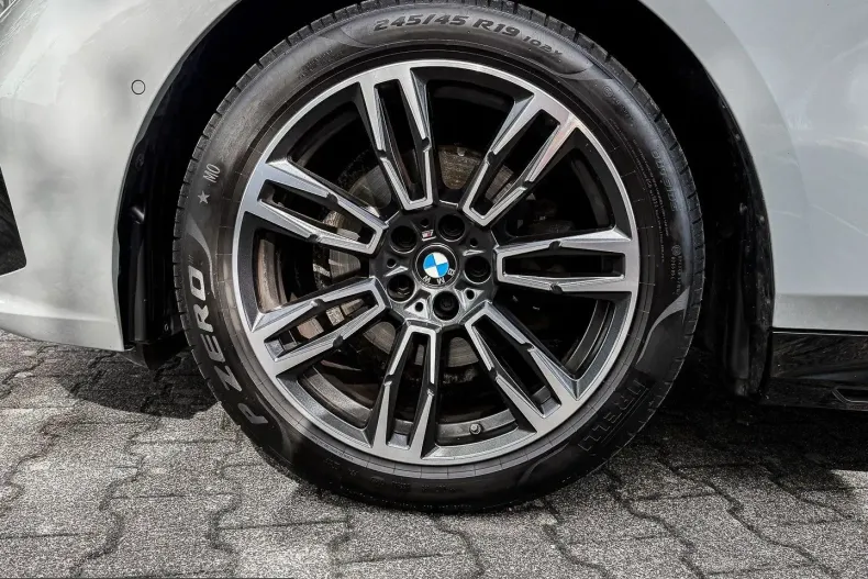 BMW 520 (Seria 5) din 2023 cu 48.530 km - oferta BMW258854 - foto 5
