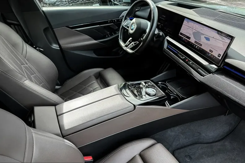 BMW 520 (Seria 5) din 2023 cu 48.530 km - oferta BMW258854 - foto 6