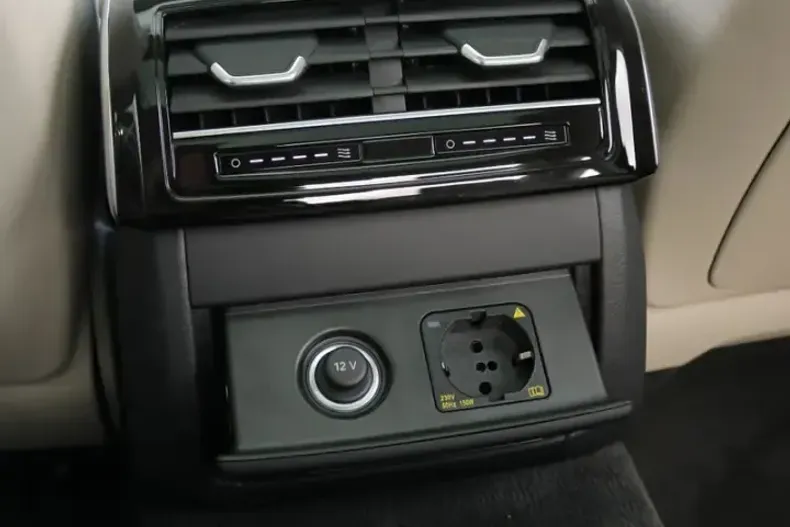 Audi A8 din 2023 cu 51.450 km - oferta AUD258856 - foto 16