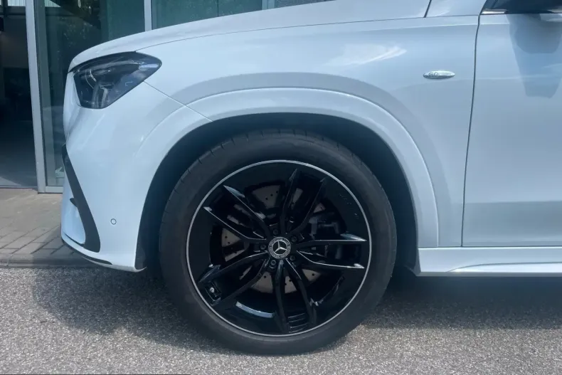 Mercedes-Benz GLE 400 (Clasa GLE) din 2025 cu 13.598 km - oferta MER258864 - foto 4