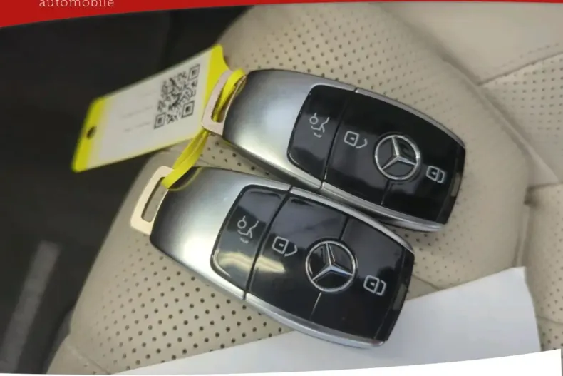 Mercedes-Benz E 300 (Clasa E) din 2022 cu 111.000 km - oferta MER258874 - foto 12
