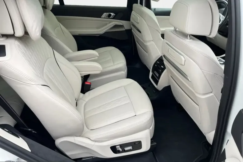 BMW X7 (Seria X) din 2023 cu 47.000 km - oferta BMW258898 - foto 11