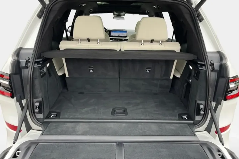 BMW X7 (Seria X) din 2023 cu 47.000 km - oferta BMW258898 - foto 13