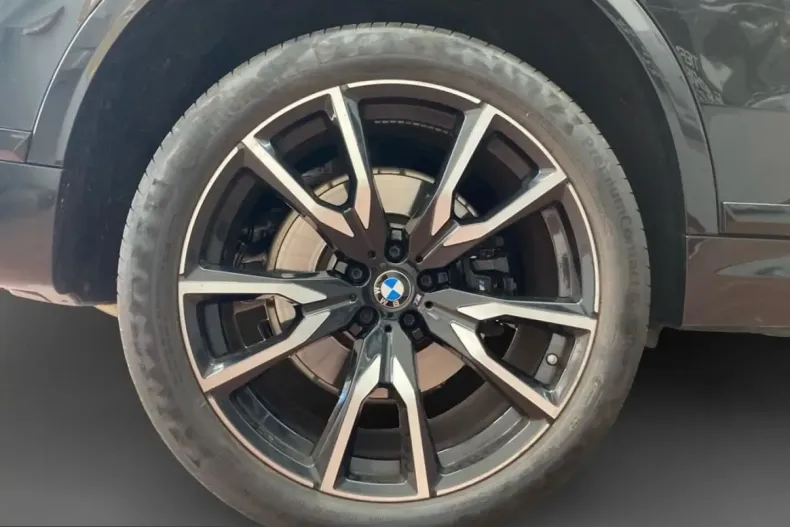 BMW X7 (Seria X) din 2022 cu 94.600 km - oferta BMW258899 - foto 13