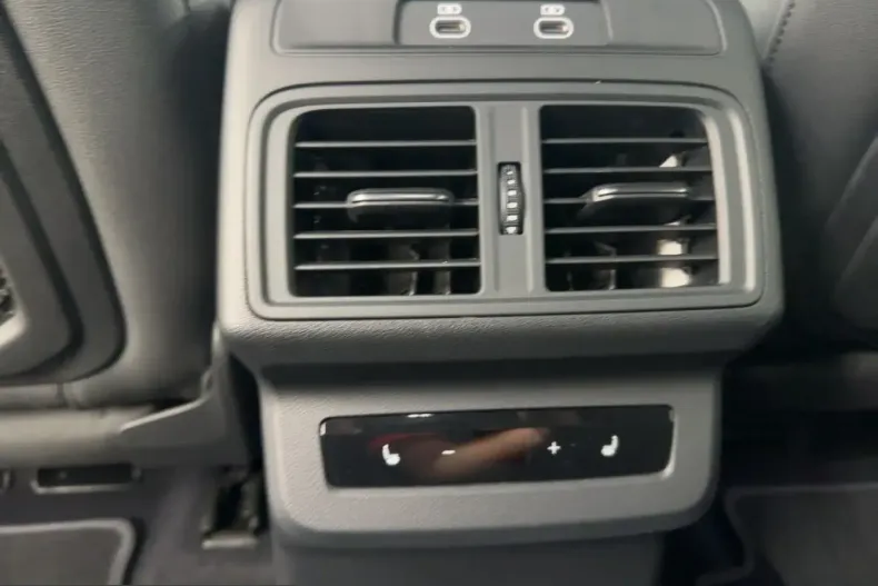 Audi Q5 din 2025 cu 19.516 km - oferta AUD258905 - foto 14