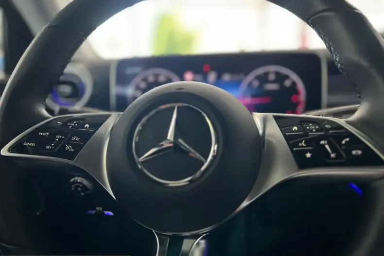 Mercedes-Benz GLC 220 (Clasa GLC) din 2023 cu 71.690 km - oferta MER258907 - foto 31