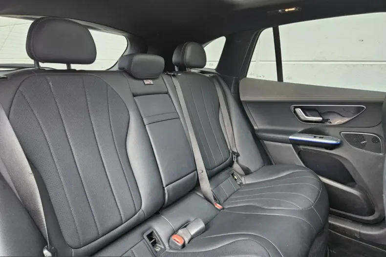 Mercedes-Benz EQE (Clasa E) din 2023 cu 36.000 km - oferta MER258908 - foto 13