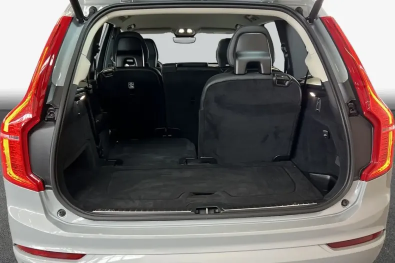 Volvo XC90 din 2024 cu 24.088 km - oferta VOL258914 - foto 8