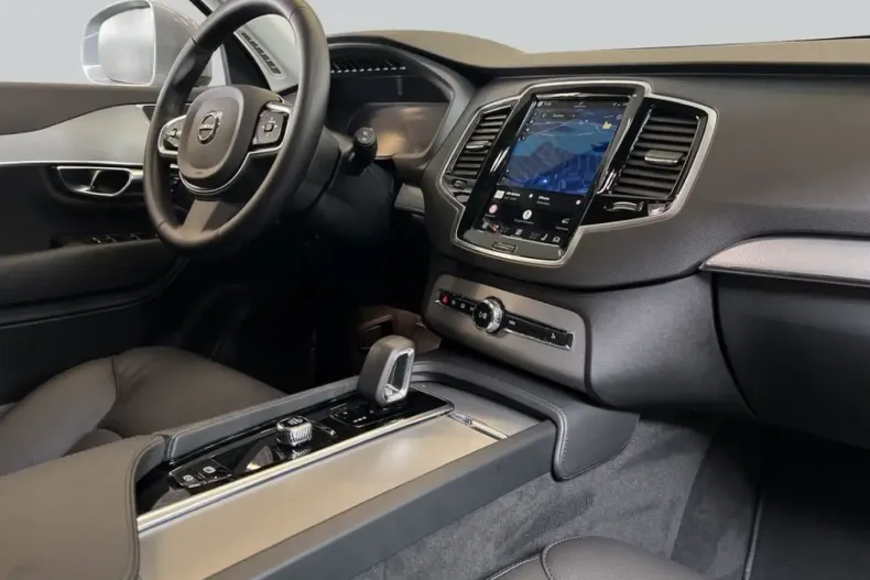 Volvo XC90 din 2024 cu 24.088 km - oferta VOL258914 - foto 15