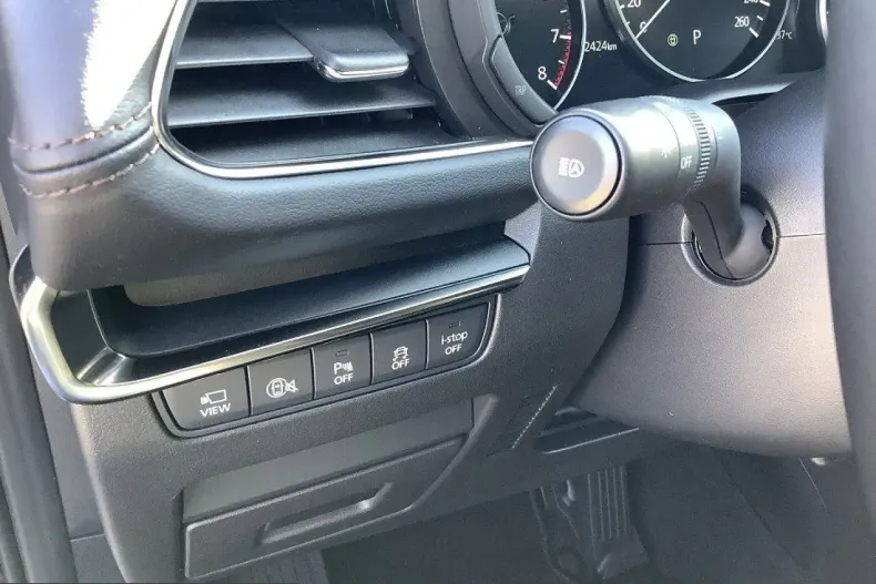 Mazda 3 din 2025 cu 12.424 km - oferta MAZ258915 - foto 13