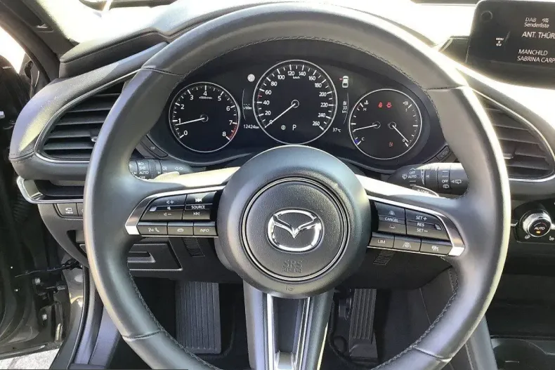 Mazda 3 din 2025 cu 12.424 km - oferta MAZ258915 - foto 15
