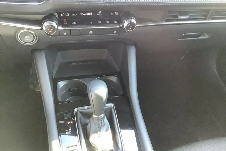 Mazda 3 din 2025 cu 12.424 km - oferta MAZ258915 - foto 17
