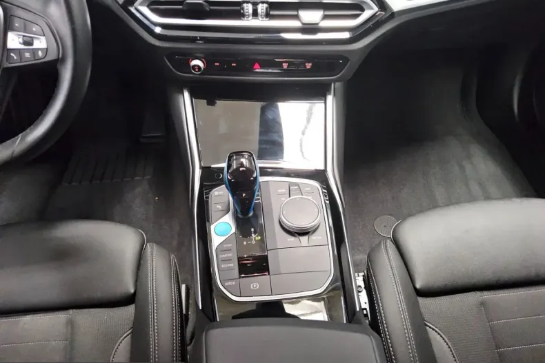 BMW i4 (Seria 4) din 2023 cu 110.368 km - oferta BMW258919 - foto 6