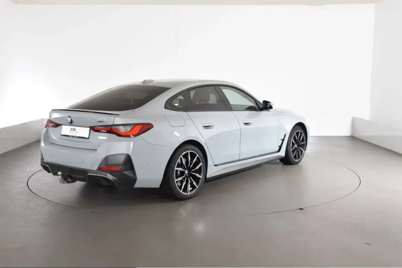 BMW i4 (Seria 4) din 2023 cu 86.452 km - oferta BMW258920 - foto 3