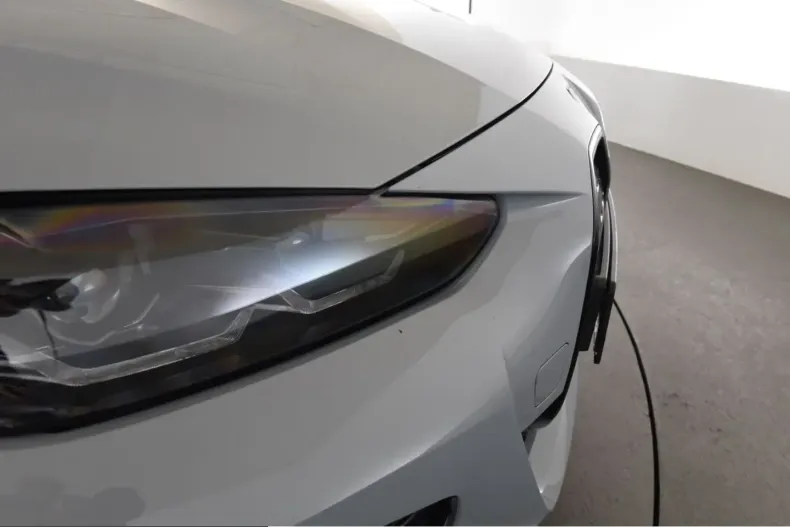 BMW i4 (Seria 4) din 2023 cu 86.452 km - oferta BMW258920 - foto 21