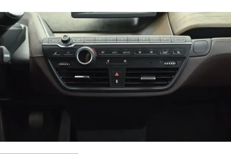 BMW i3 din 2022 cu 53.945 km - oferta BMW258921 - foto 29