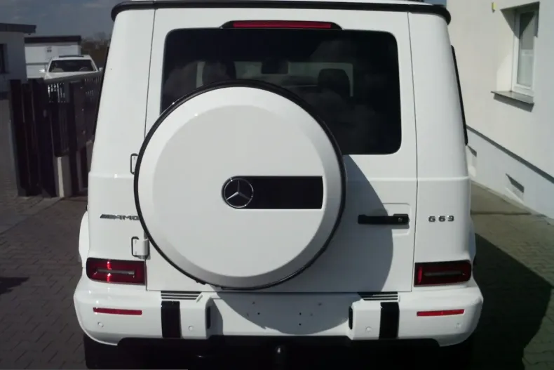 Mercedes-Benz G 63 AMG (Clasa G) din 2022 cu 30.000 km - oferta MER258933 - foto 12