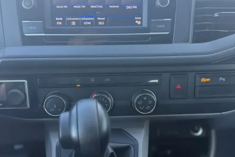 Volkswagen T7 Transporter din 2023 cu 45.000 km - oferta VOL258947 - foto 8