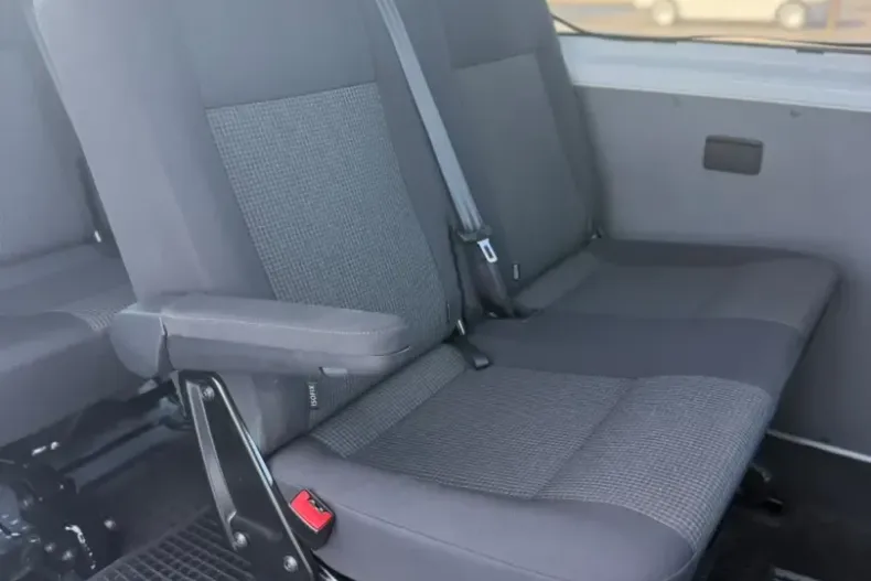 Volkswagen T7 Transporter din 2023 cu 45.000 km - oferta VOL258947 - foto 11