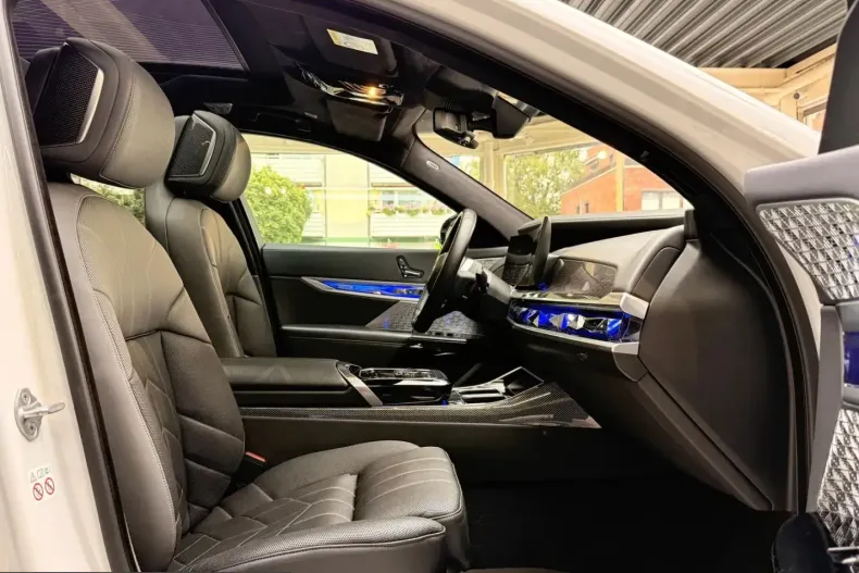 BMW i7 (Seria 7) din 2023 cu 84.000 km - oferta BMW258953 - foto 24