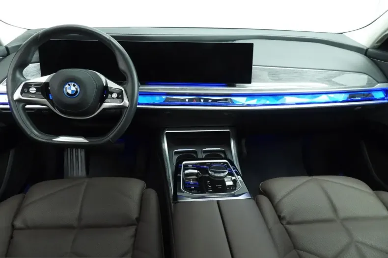 BMW i7 (Seria 7) din 2023 cu 112.000 km - oferta BMW258955 - foto 3