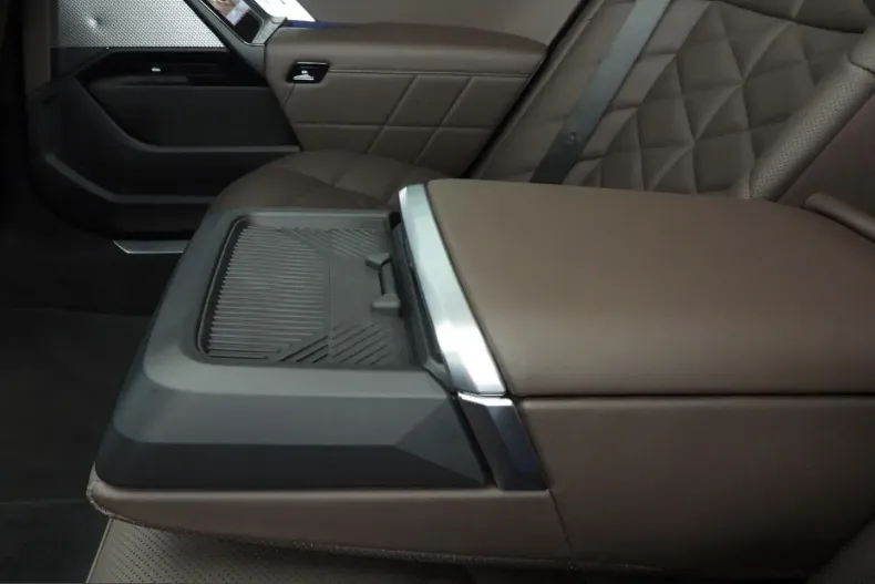 BMW i7 (Seria 7) din 2023 cu 112.000 km - oferta BMW258955 - foto 20