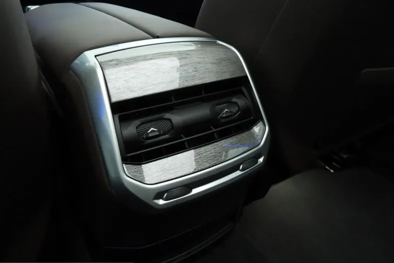 BMW i7 (Seria 7) din 2023 cu 112.000 km - oferta BMW258955 - foto 24