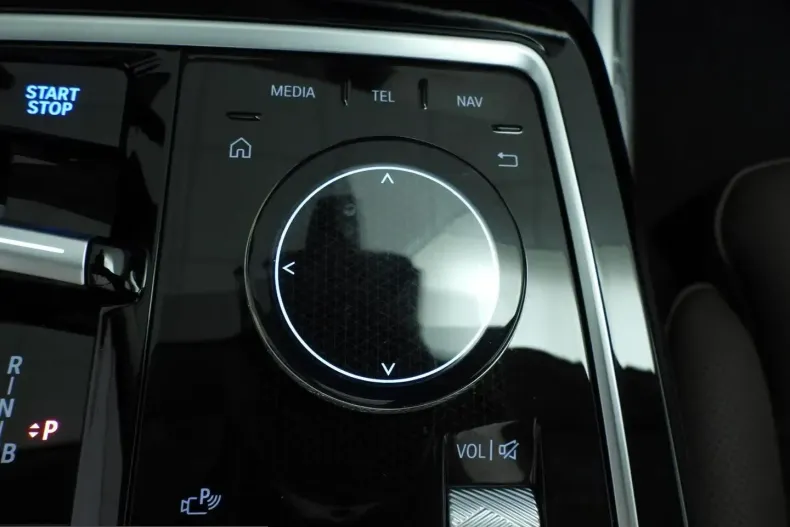 BMW i7 (Seria 7) din 2023 cu 112.000 km - oferta BMW258955 - foto 31