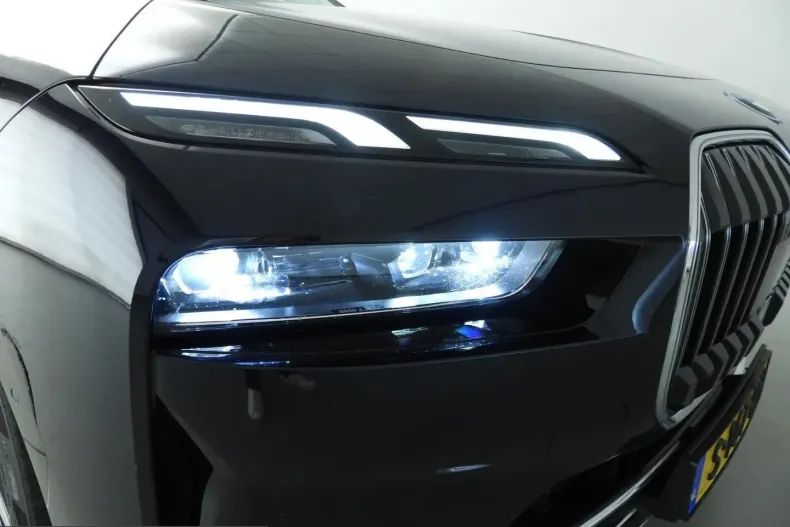 BMW i7 (Seria 7) din 2023 cu 112.000 km - oferta BMW258955 - foto 47