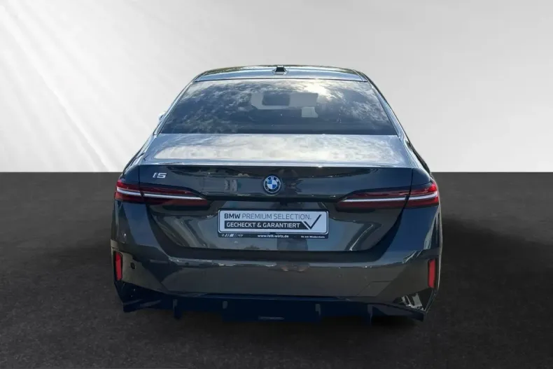 BMW i5 (Seria 5) din 2024 cu 56.700 km - oferta BMW258956 - foto 6