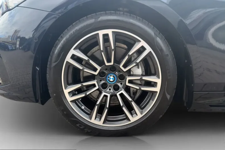 BMW i5 (Seria 5) din 2023 cu 117.978 km - oferta BMW258957 - foto 5