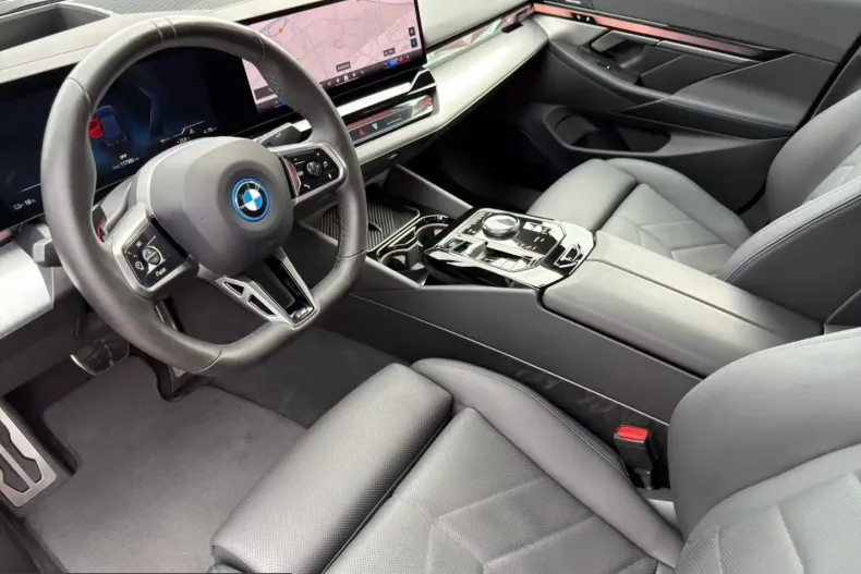 BMW i5 (Seria 5) din 2023 cu 117.978 km - oferta BMW258957 - foto 7