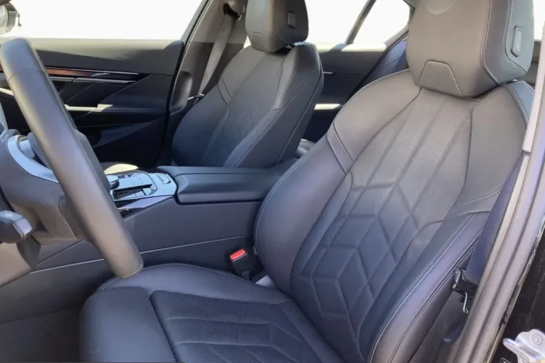 BMW i5 (Seria 5) din 2023 cu 58.099 km - oferta BMW258958 - foto 8