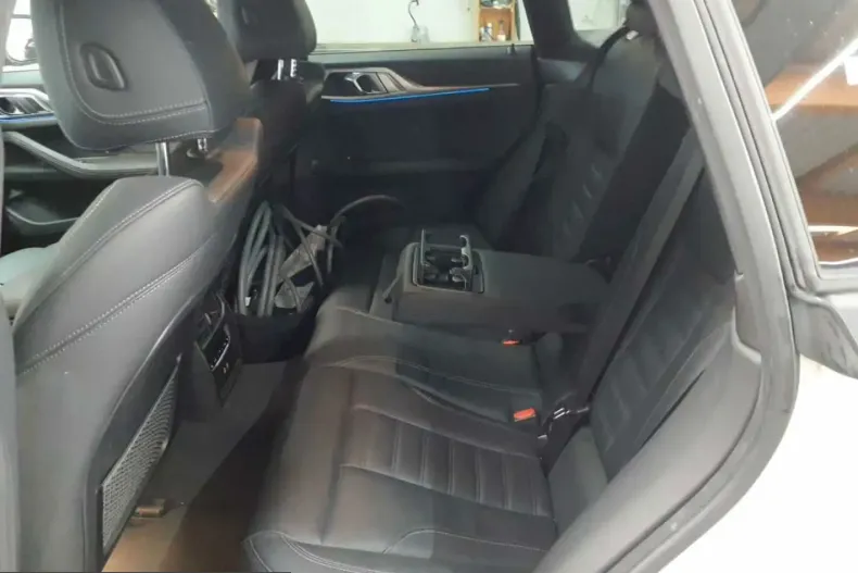 BMW i4 (Seria 4) din 2023 cu 96.648 km - oferta BMW258960 - foto 14