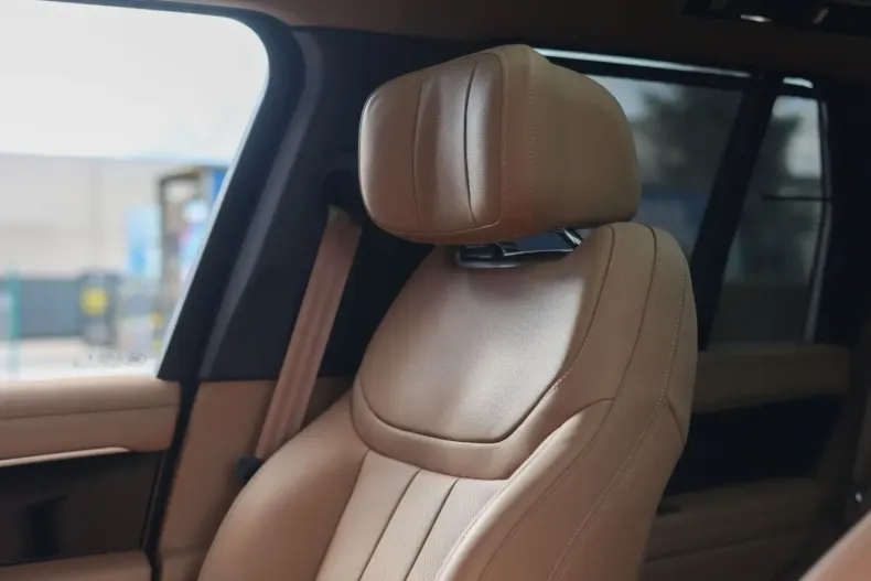 Land Rover Range Rover din 2025 cu 3.875 km - oferta LAN258971 - foto 4