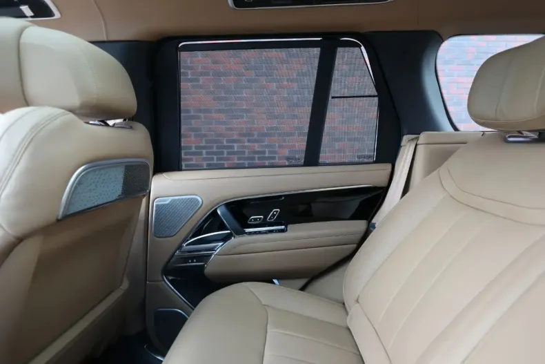 Land Rover Range Rover din 2025 cu 3.875 km - oferta LAN258971 - foto 31