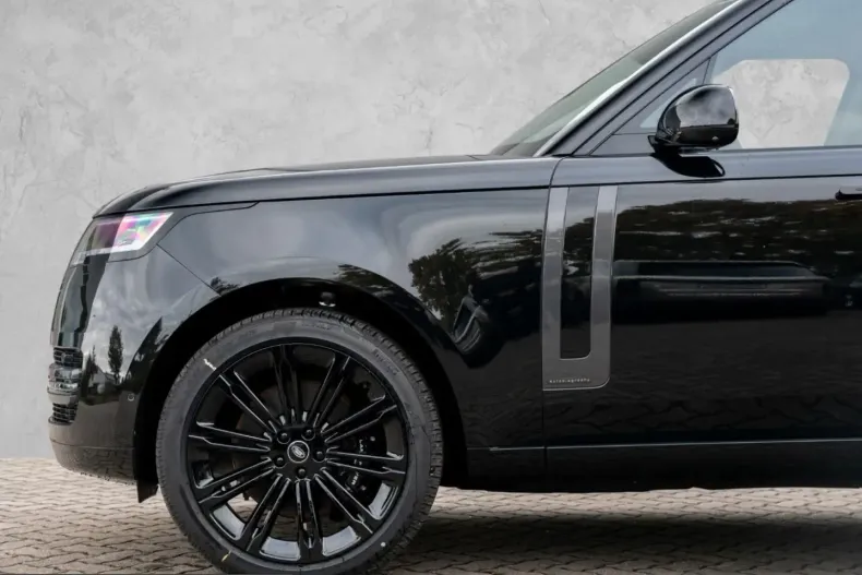 Land Rover Range Rover din 2025 cu 4.627 km - oferta LAN258974 - foto 9