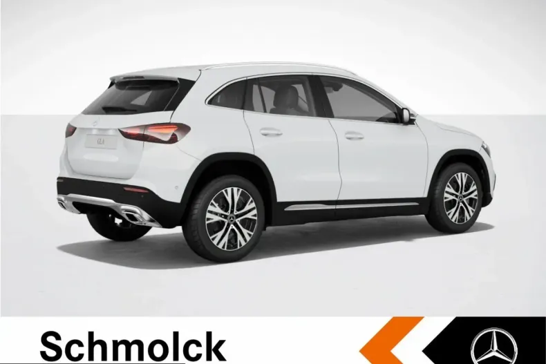Mercedes-Benz GLA 180 (Clasa GLA) din 2024 cu 10.500 km - oferta MER258980 - foto 5