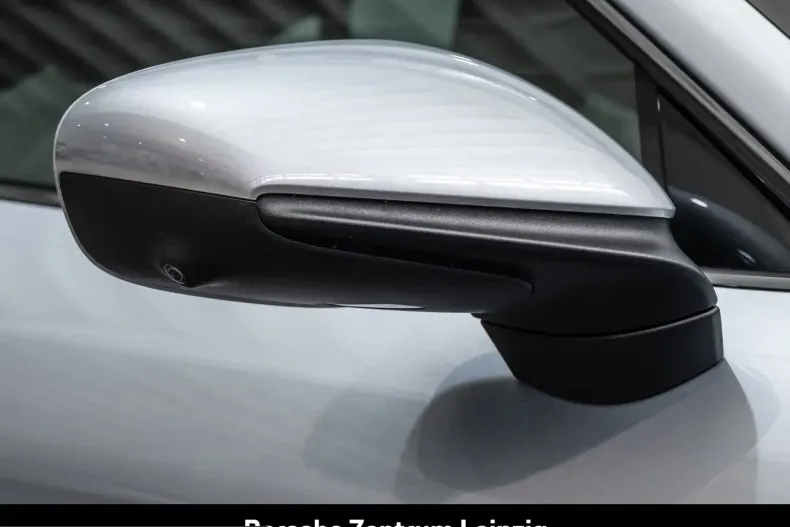 Porsche Taycan din 2024 cu 4.872 km - oferta POR258986 - foto 11