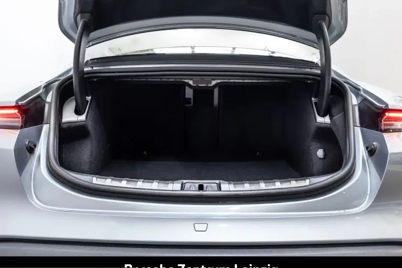 Porsche Taycan din 2024 cu 4.872 km - oferta POR258986 - foto 12