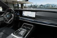 BMW i7 (Seria 7) din 2025 cu 13.477 km - oferta BMW258992 - foto 6
