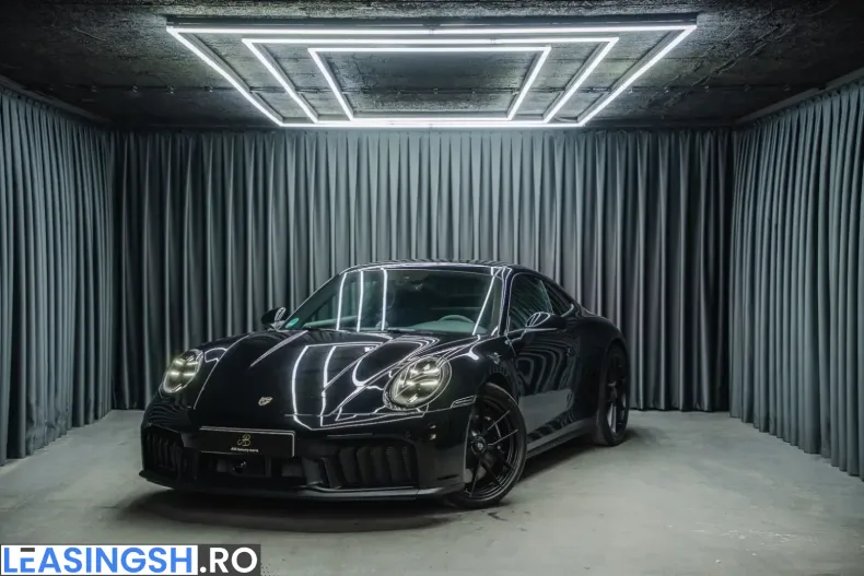 Porsche 992 din 2025 cu 2.900 km - oferta POR258993 - foto 1