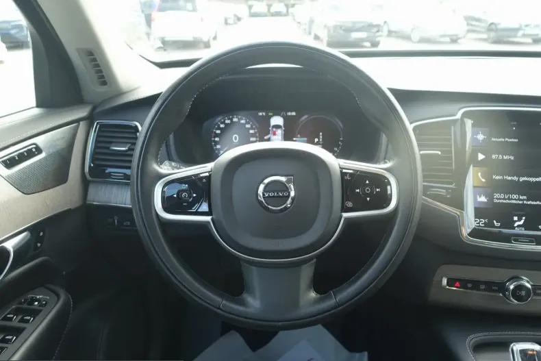 Volvo XC90 din 2022 cu 66.750 km - oferta VOL258997 - foto 13