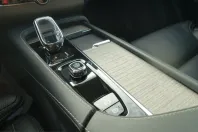 Volvo XC90 din 2022 cu 66.750 km - oferta VOL258997 - foto 23
