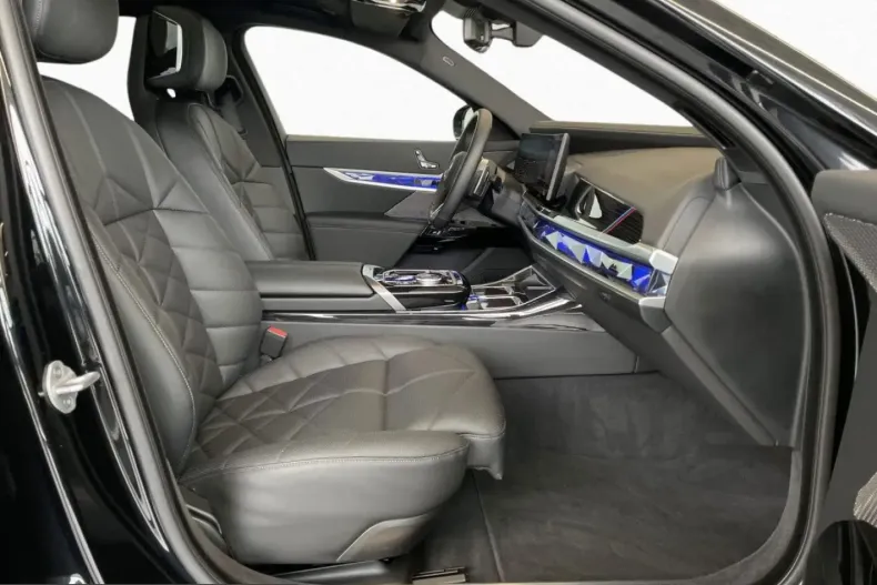 BMW 740 (Seria 7) din 2025 cu 20.000 km - oferta BMW259014 - foto 6
