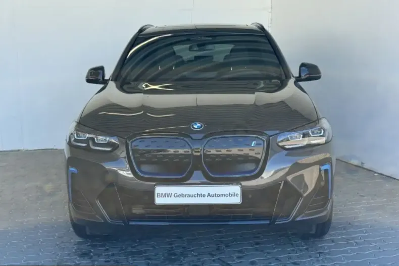 BMW iX3 (Seria X) din 2023 cu 39.870 km - oferta BMW259023 - foto 2